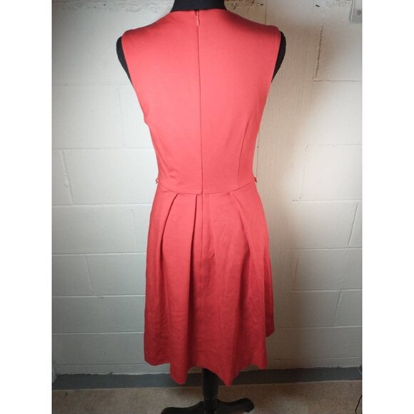 Trina Turk Rouge Fit and Flare knee length dress, women's 2, missing belt - Picture 3 of 9